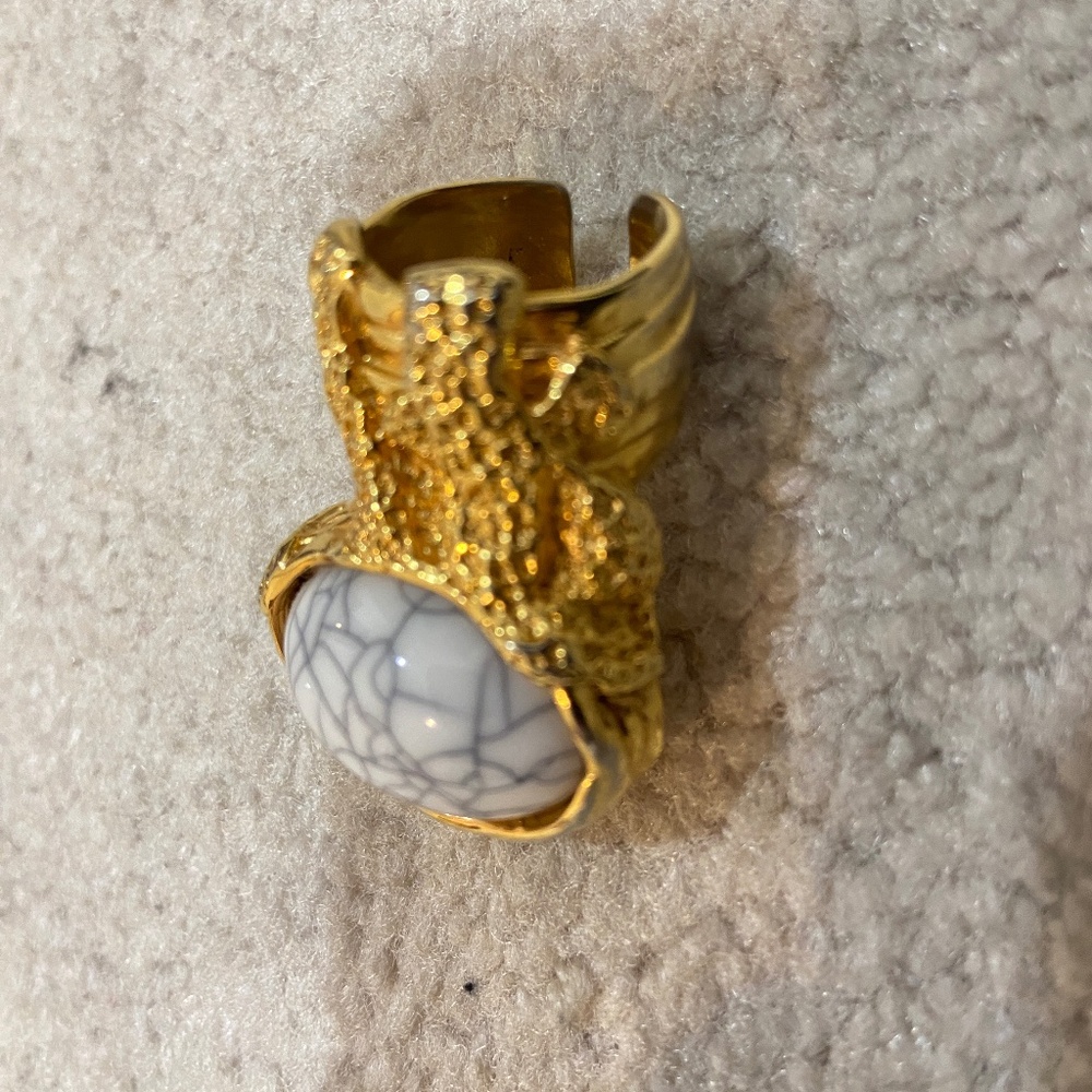 Statement Ring Gold Tone Hardware - image 4